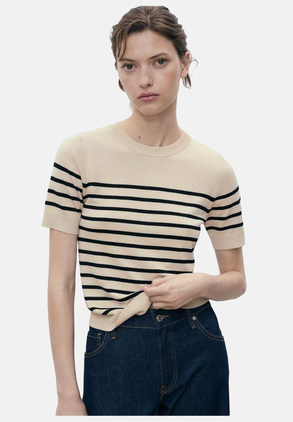 Mango SHORT SLEEVED