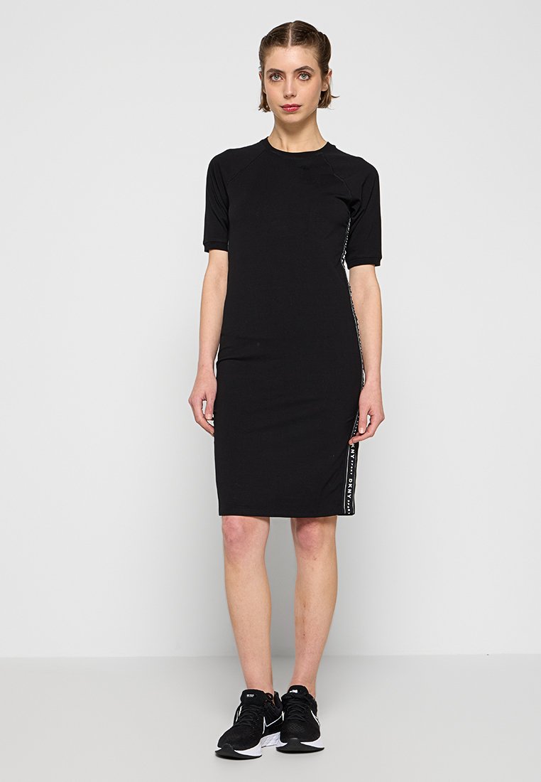 DKNY Sport