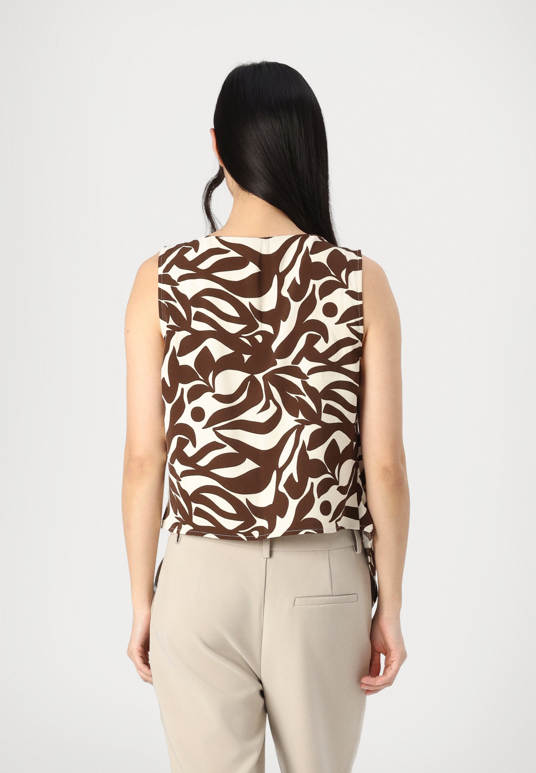Abercrombie & Fitch Knotted Scarf Top