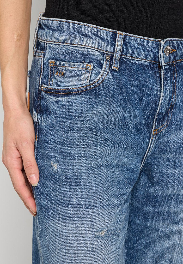 Armani Exchange Jeans Relaxed Fit Media 5