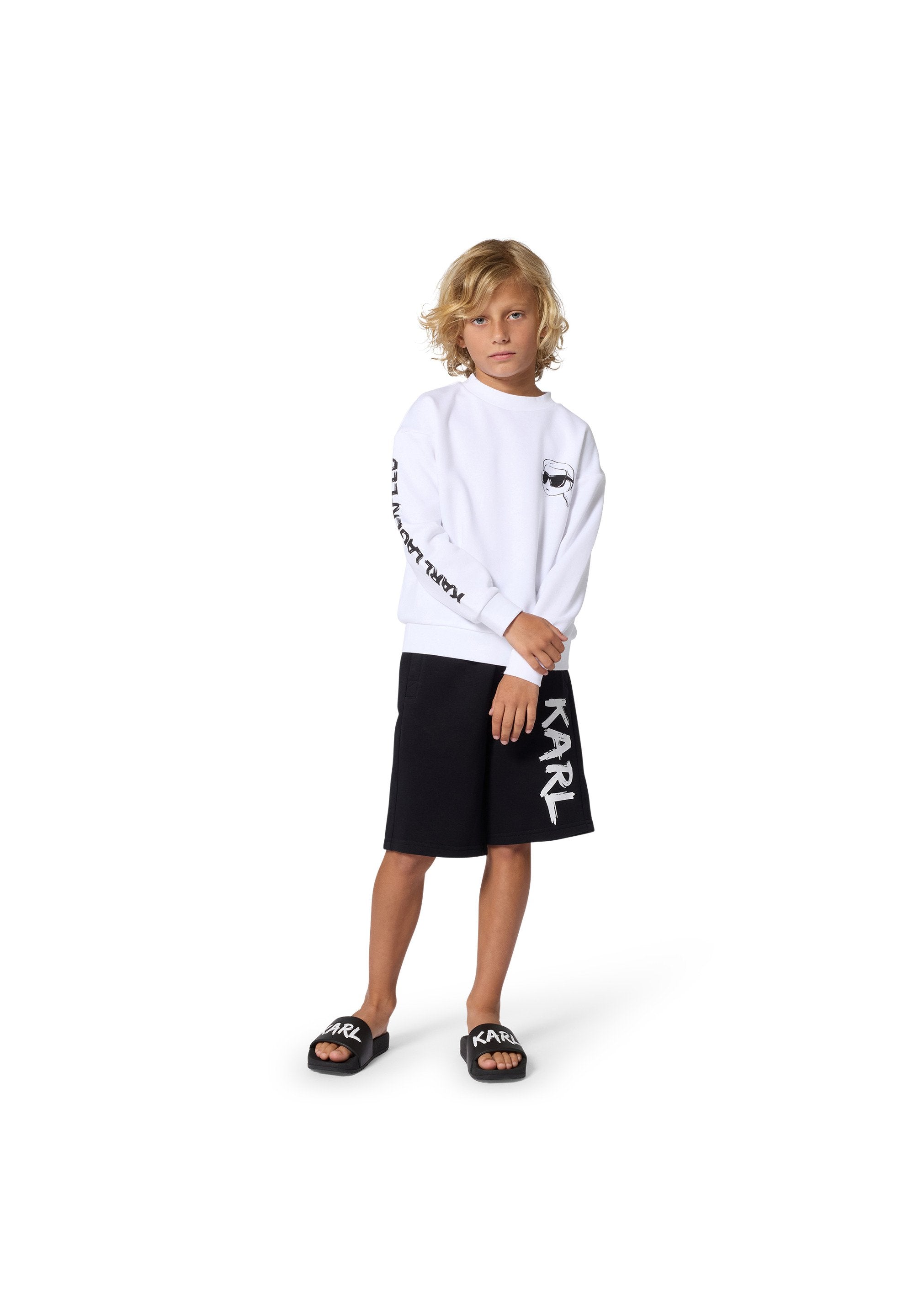UNISEX Media 4