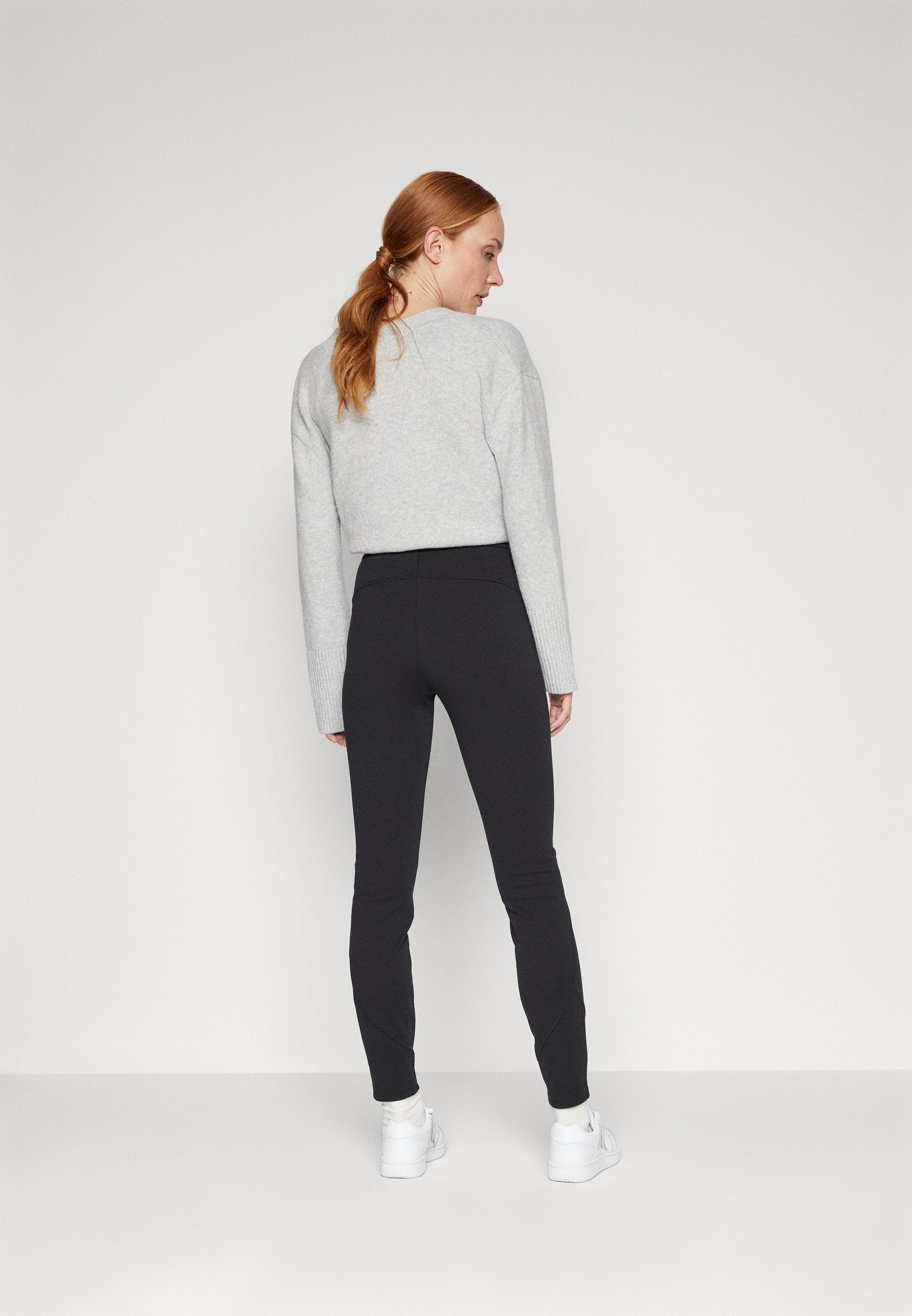 CAPSULE LEGGING Media 4