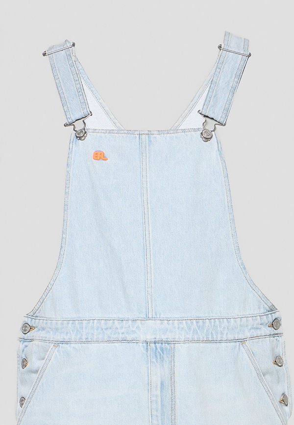 Levi's®
