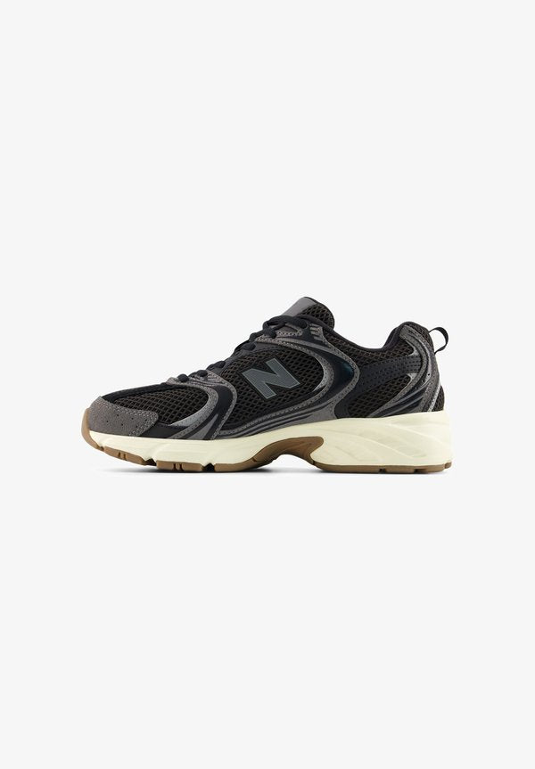 New Balance Trainers - black/castlerock