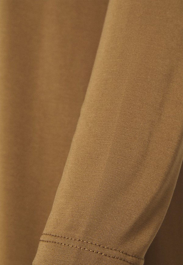 Object Tall OBJANNIE HIGHNECK DRESS TALL