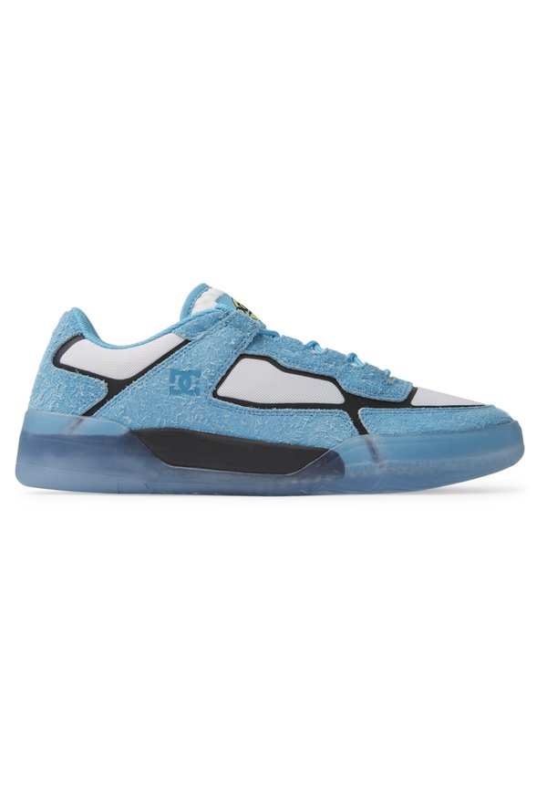 DC Shoes