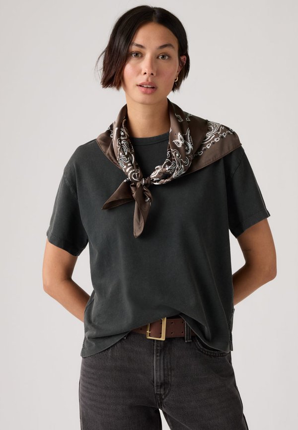 Levi's® VINTAGE TEE - Basic T-shirt - washed black