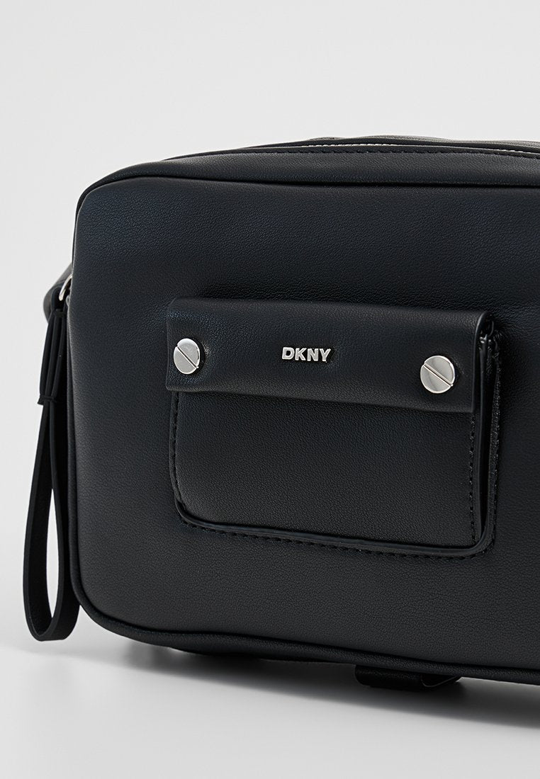 DKNY ARA