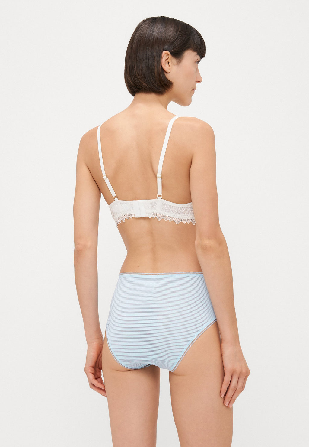 DIM HIGH WAISTED BRIEF