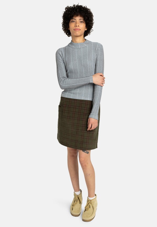 Element ROLL NECK