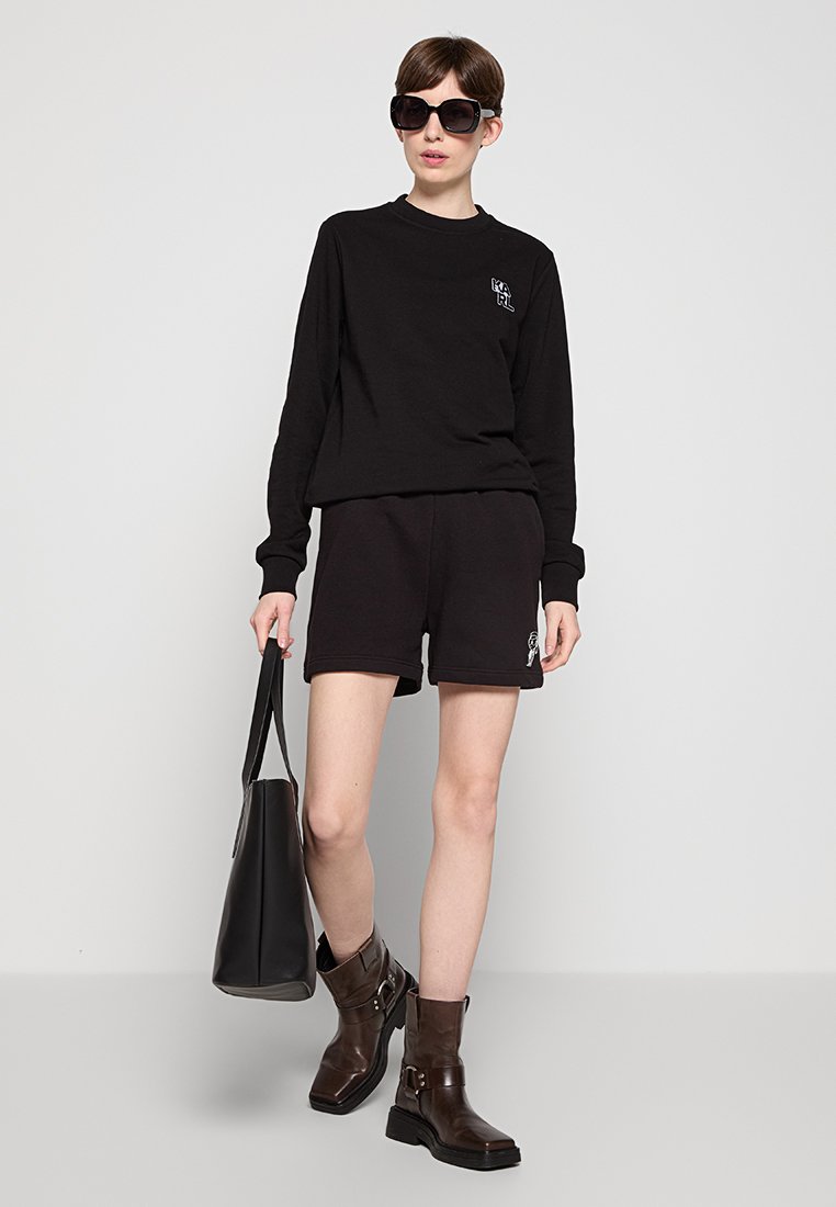 KARL LAGERFELD Shorts Media 2