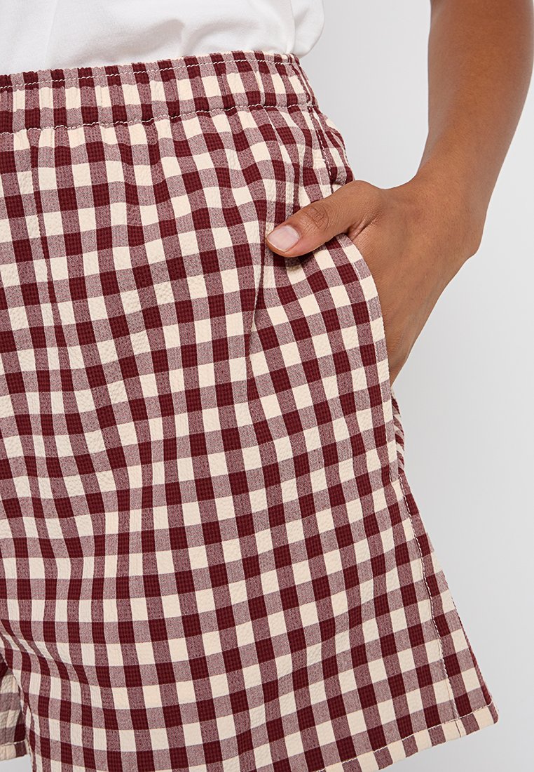 Tommy Hilfiger Shorts Media 4