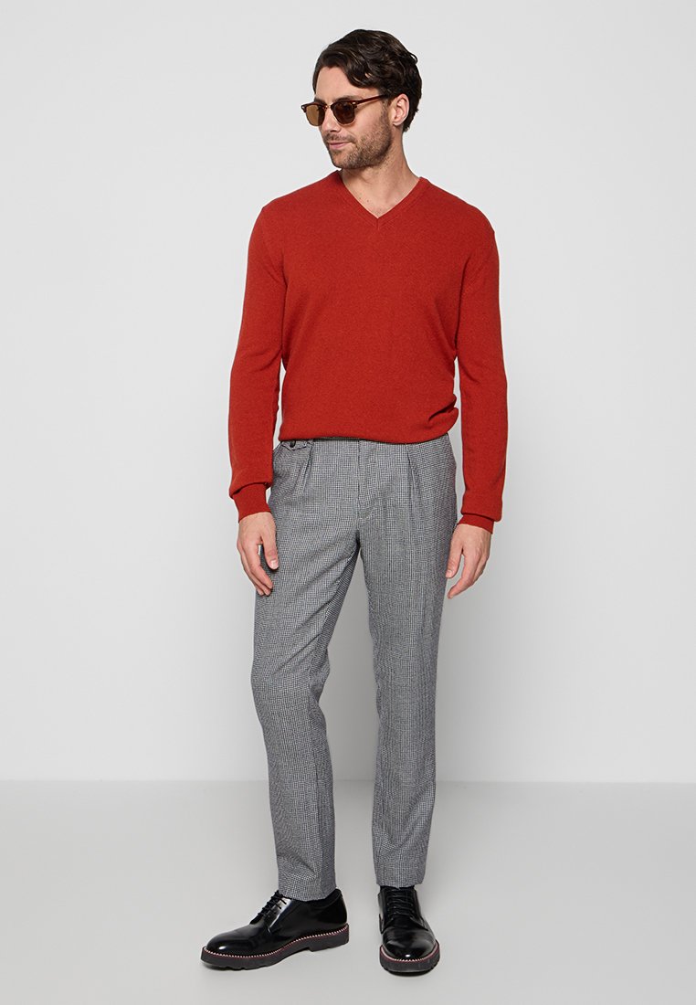 Hackett London