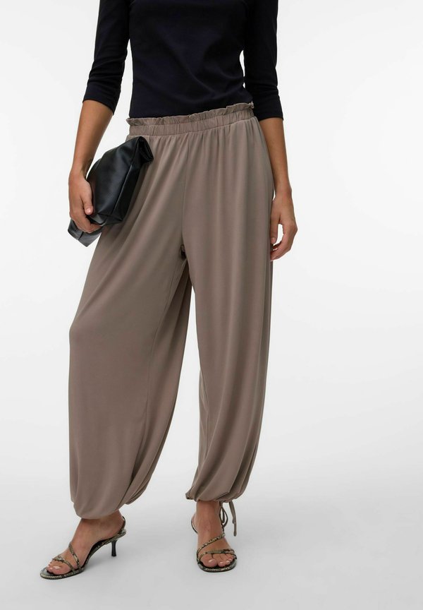 Vero Moda VMSOPHIA High waist - Trousers - moon rock