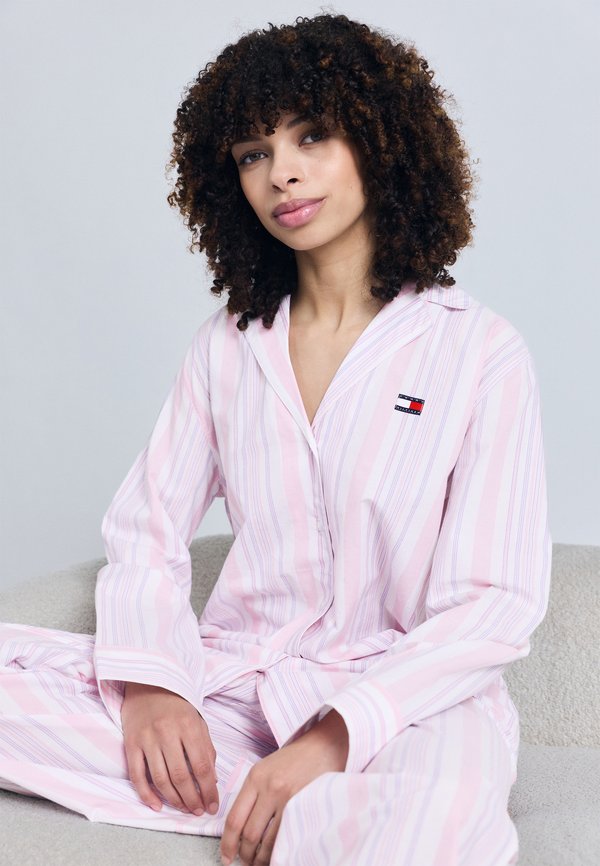 Tommy Hilfiger HERITAGE LOGO POPLIN SHIRT NIGHTDRESS - Nightie - classic pink