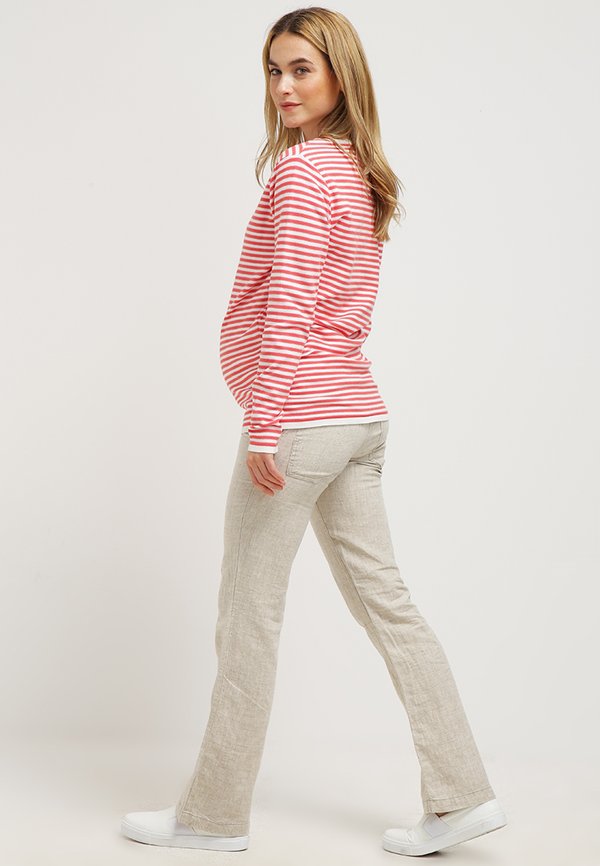 Esprit Maternity