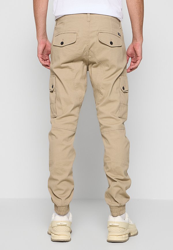 Jack & Jones JWHPAUL JJWARNER