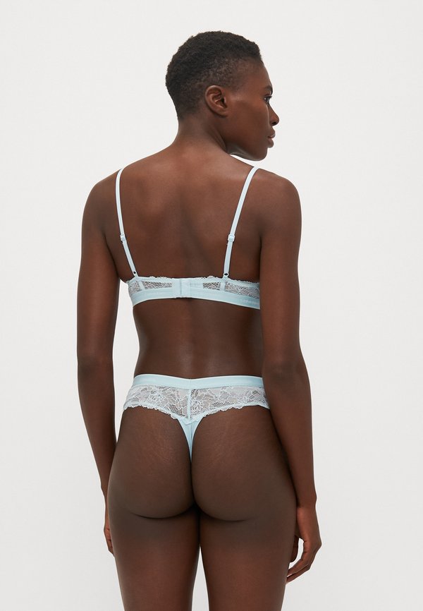 Calvin Klein Underwear LIGHTLY LINED PLUNGE ICON LACE