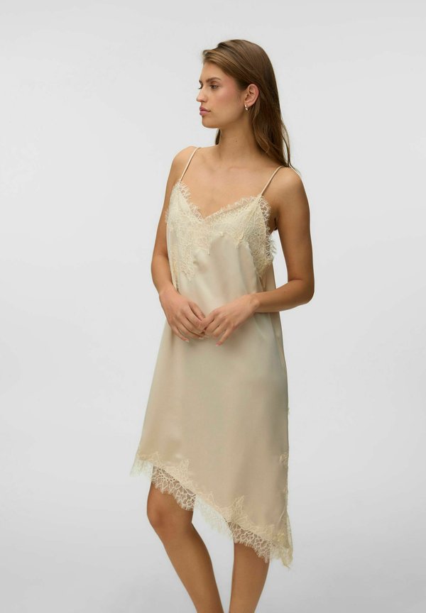 Vero Moda ASYMMETRICAL DRESS VMNOVI SHORT DRESS - Day dress - fog