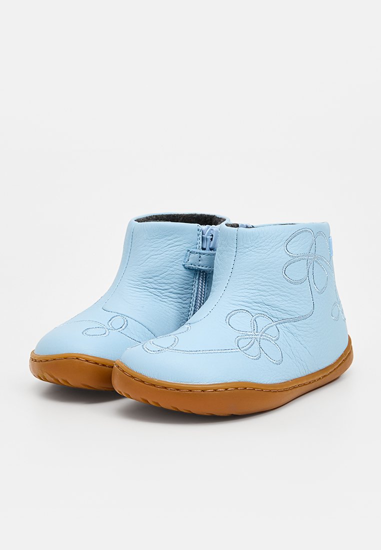 Camper TWS FW