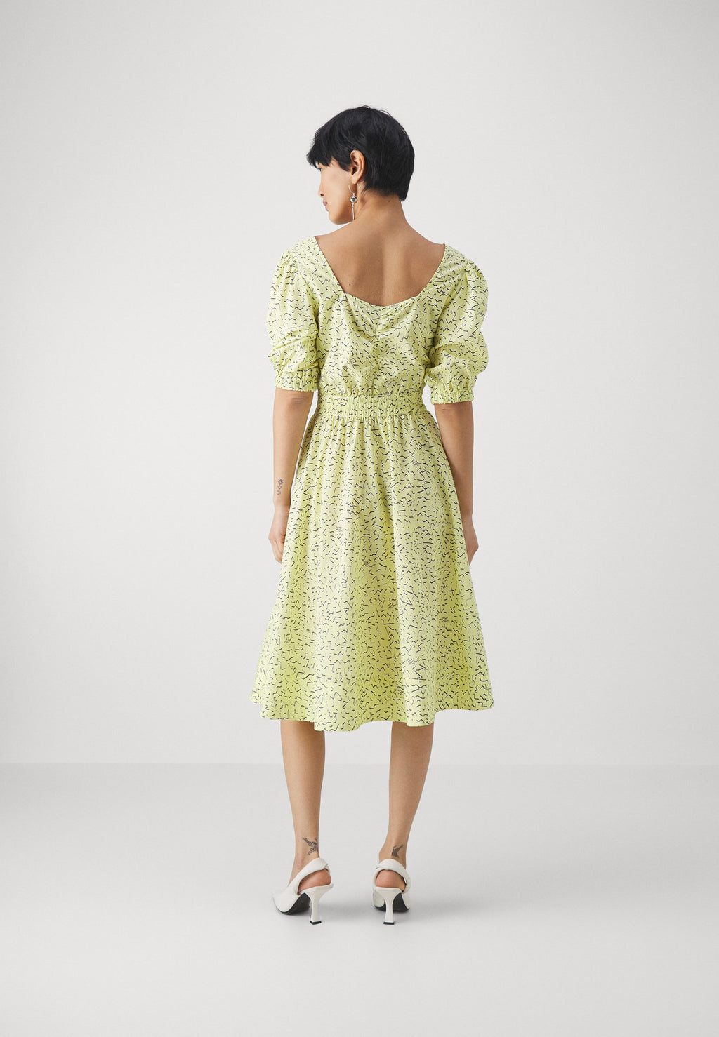 PRINTED DRESS Media 4