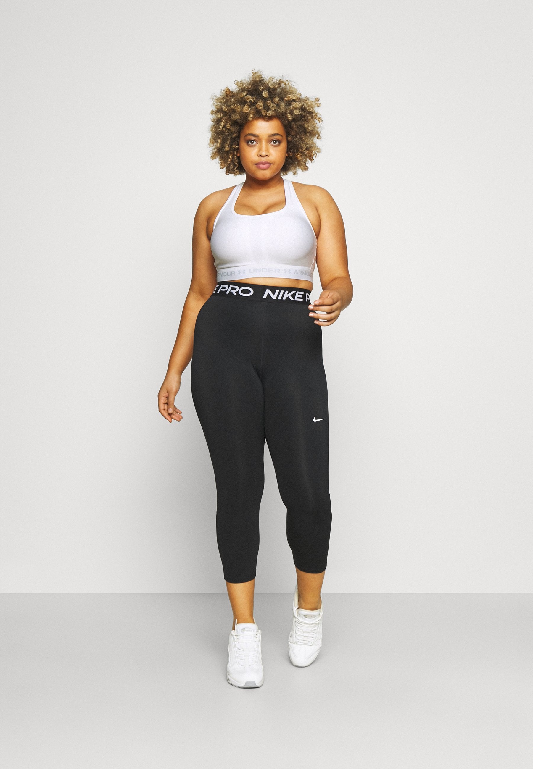 Under Armour CROSSBACK MID BRA