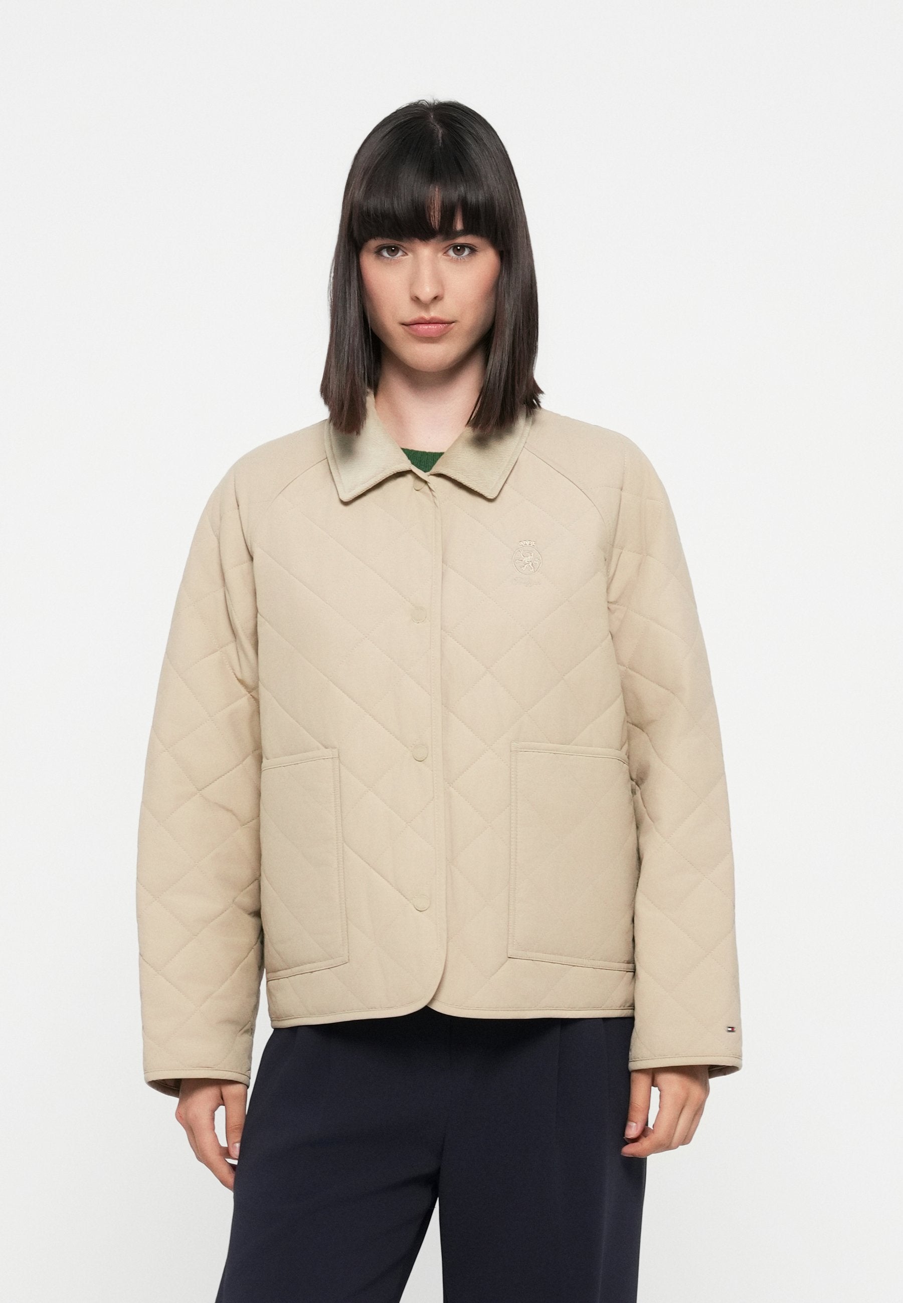 PADDED MODERN QUILTED  JACKET Media 3