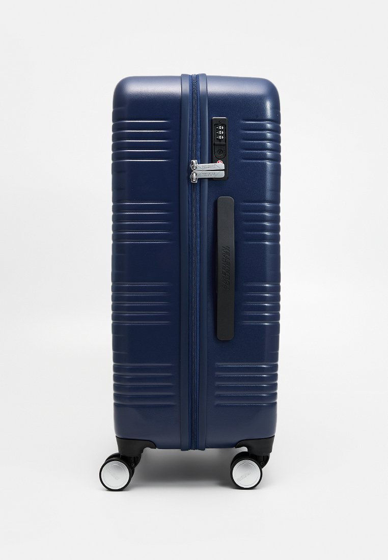 American Tourister SPINNER