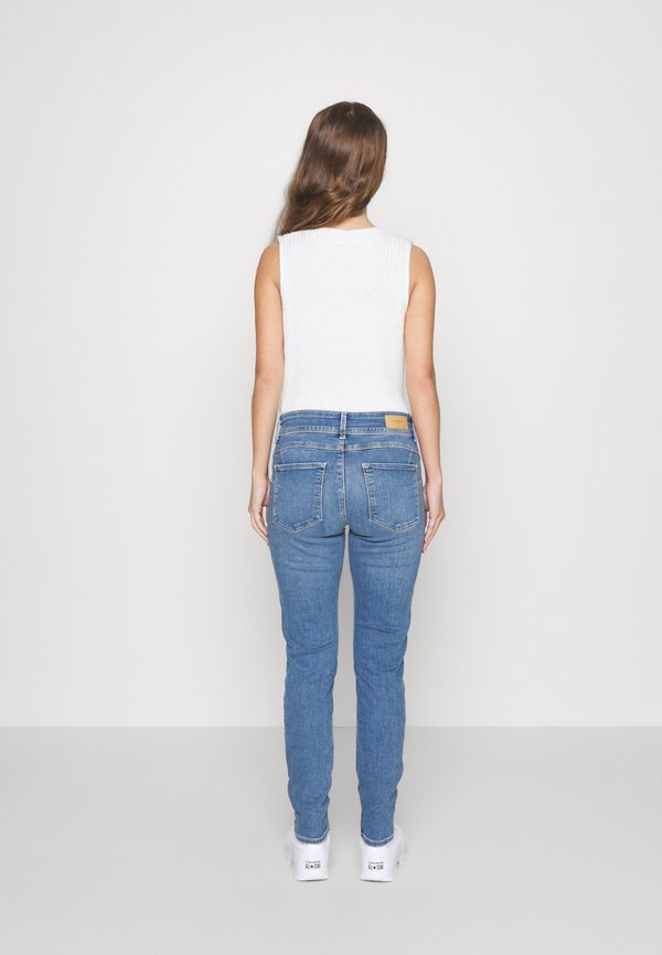 Vero Moda Petite VMEMBRACE MR PUSH UP