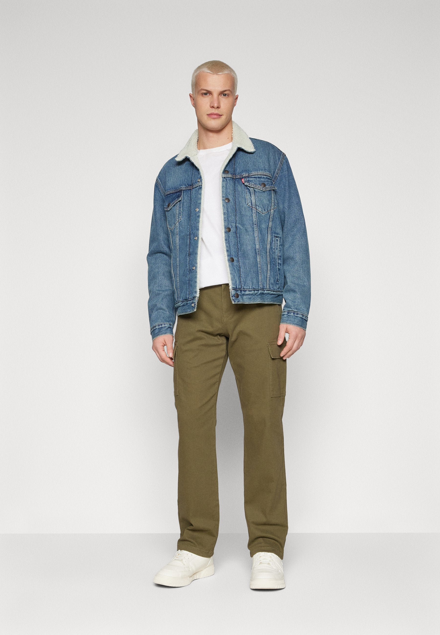 ONSEDGE LIFE PANT Media 2