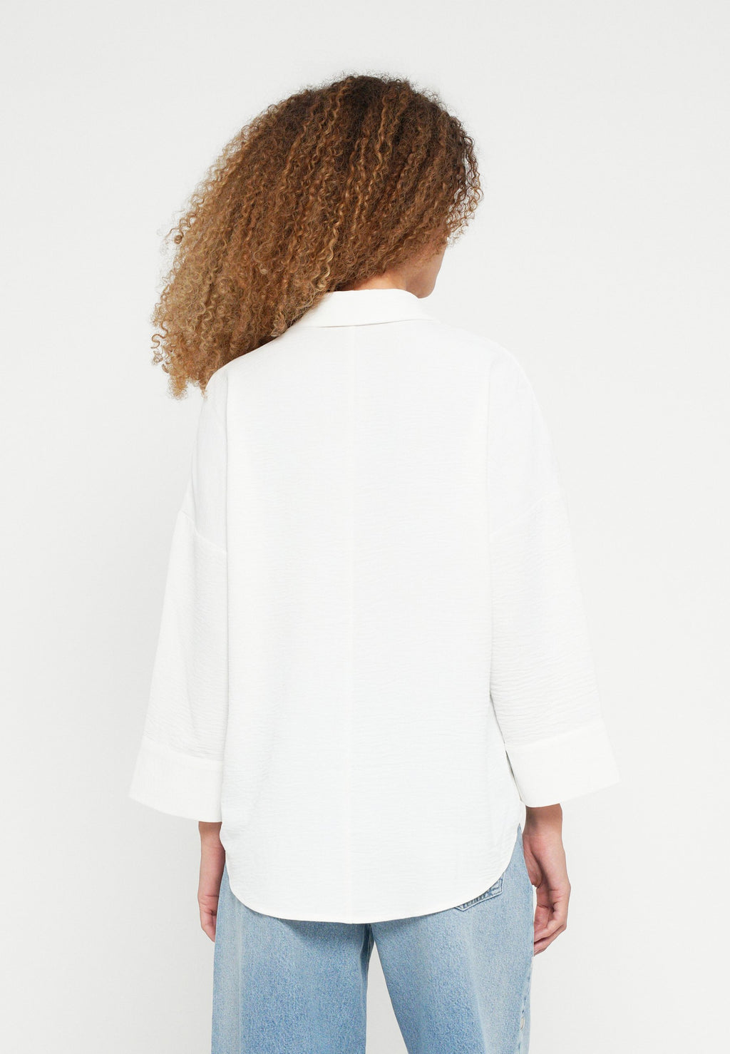 ONLSVERRE METTE V NECK BUTTON  Media 4