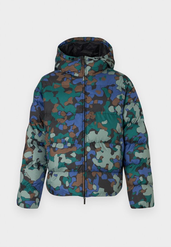 EA7 Emporio Armani