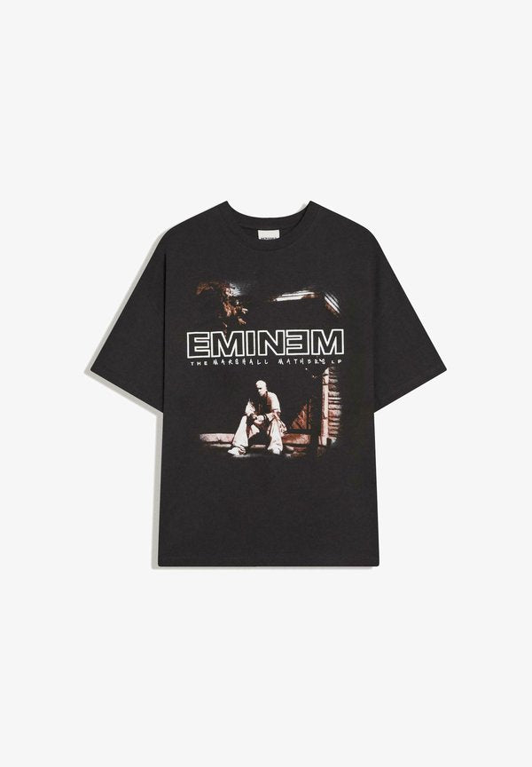 Bershka EMINEM OVERSIZE SHORT SLEEVE - T-SHIRT - Print T-shirt - dark grey