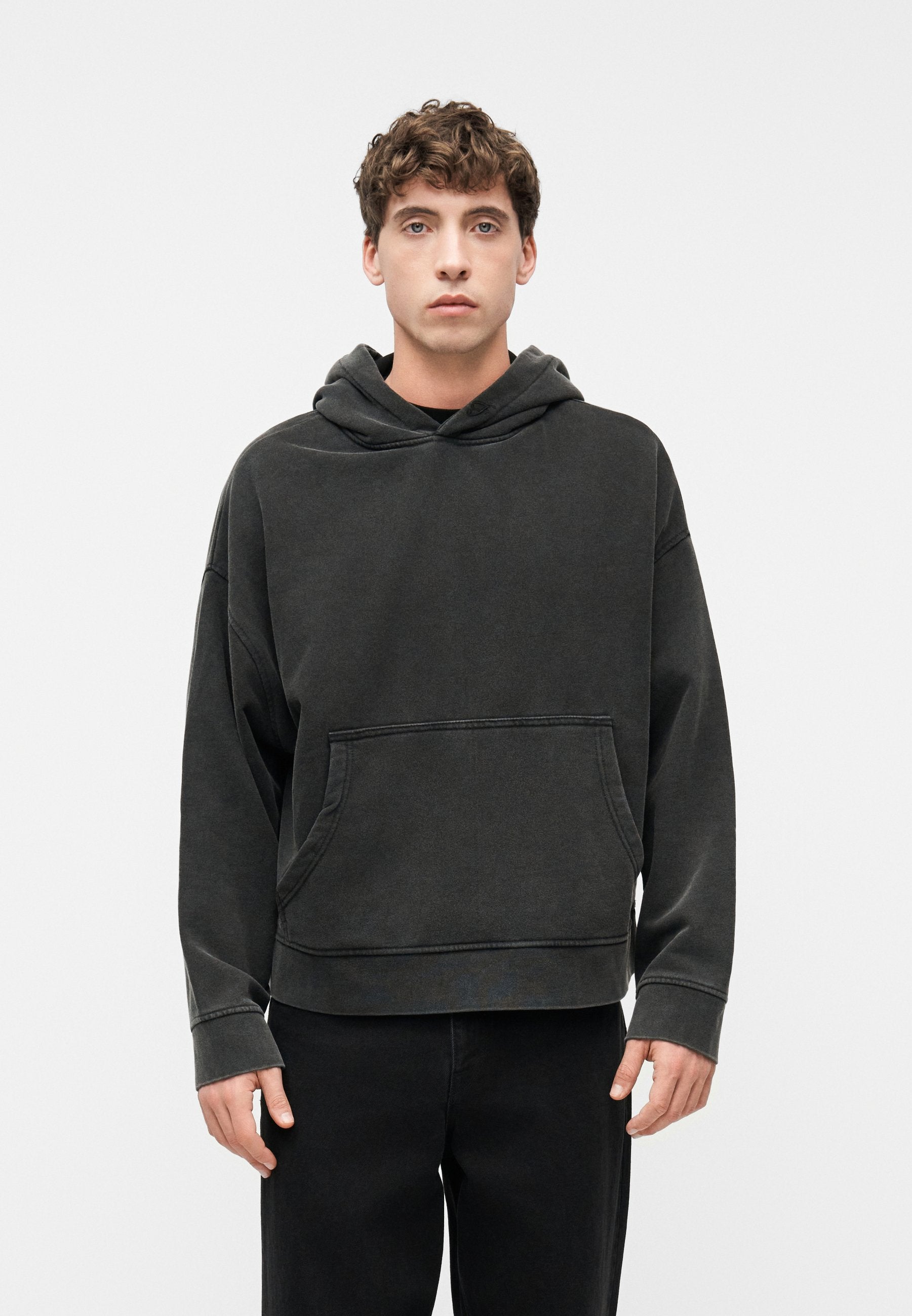 FAVELA BOXY FIT HOODIE