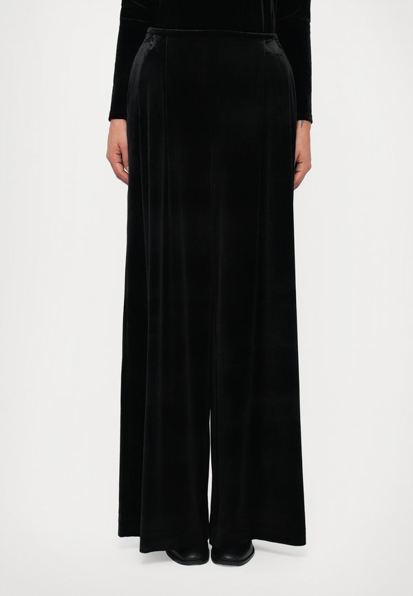 Norma Kamali PLEATED PANT