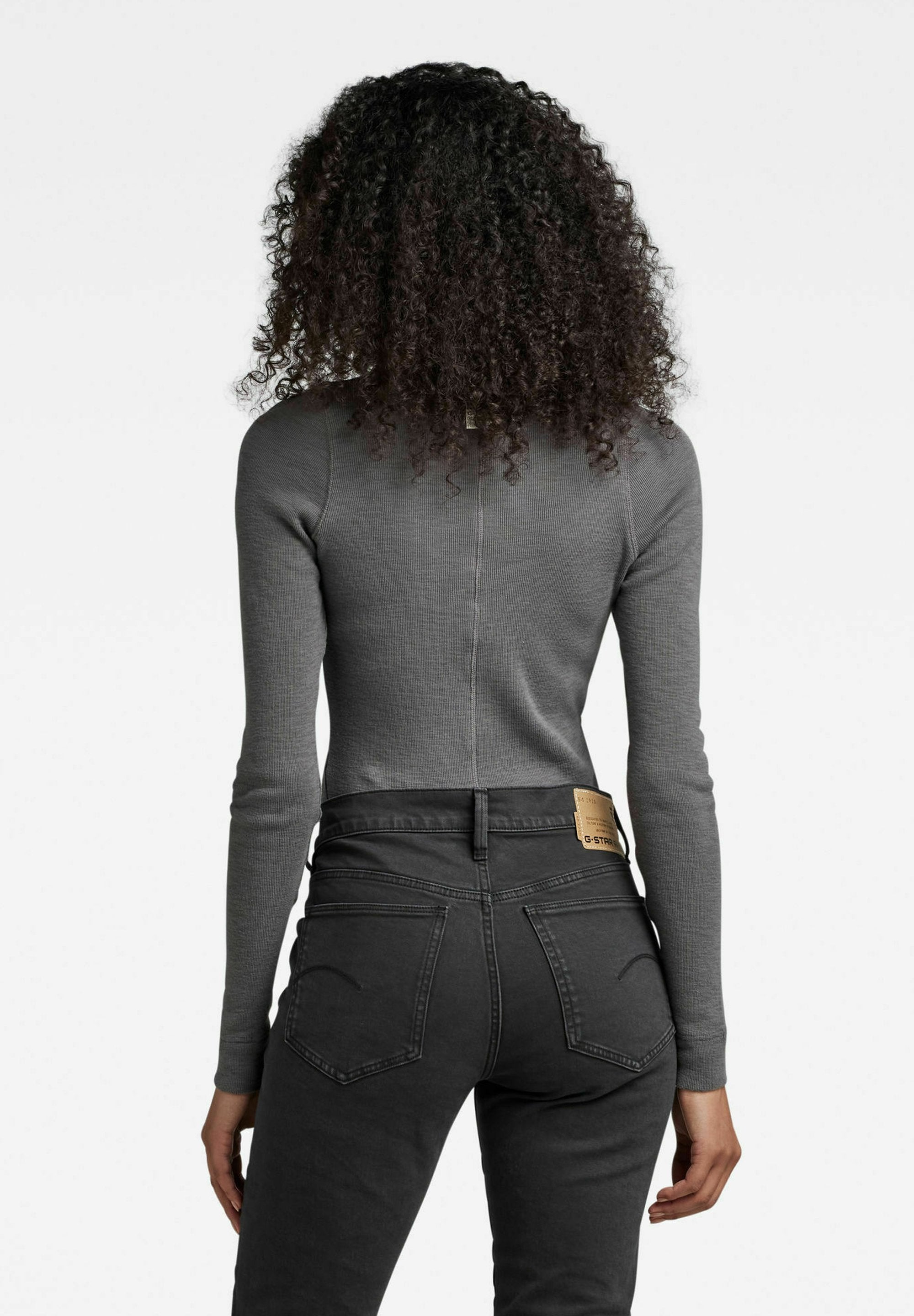 HENLEY ULTRA SLIM Media 3