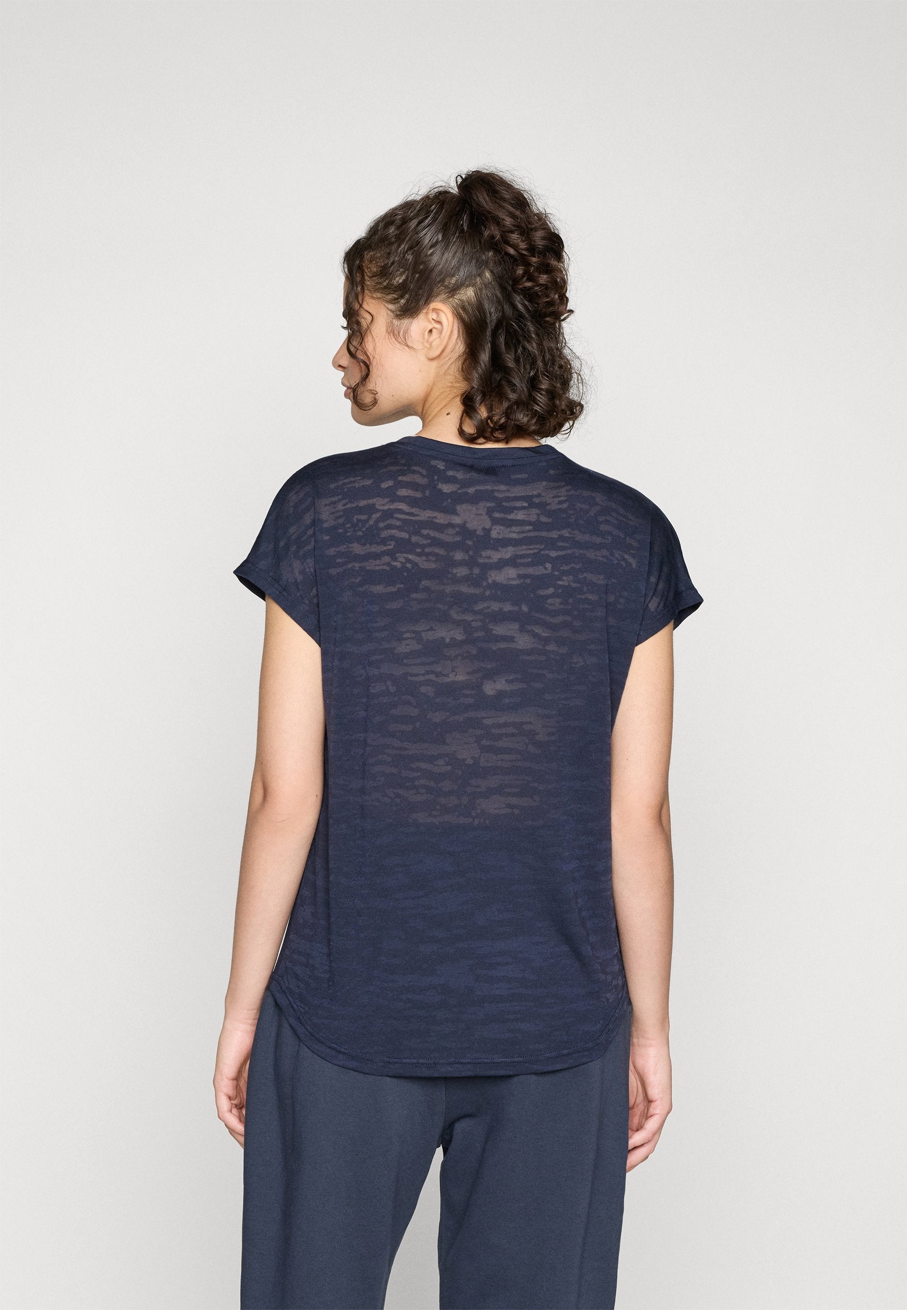 ONLY Play ONPAUB-SAGE ON BAT TEE