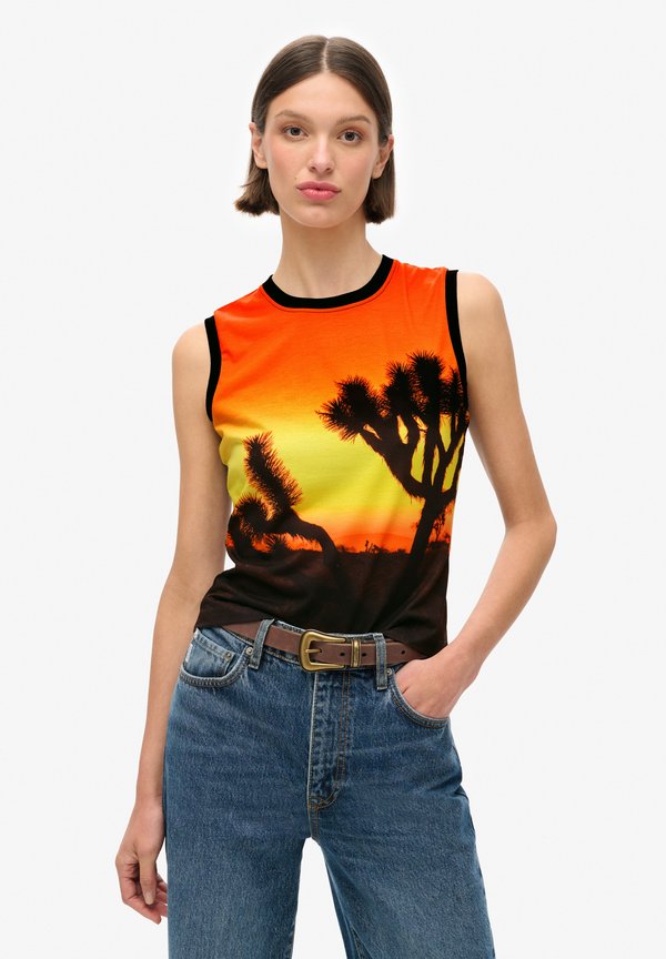 Superdry & Co Top - yellow sunset aop