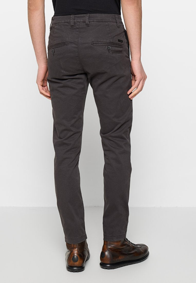 Gaudi SLIM FIT