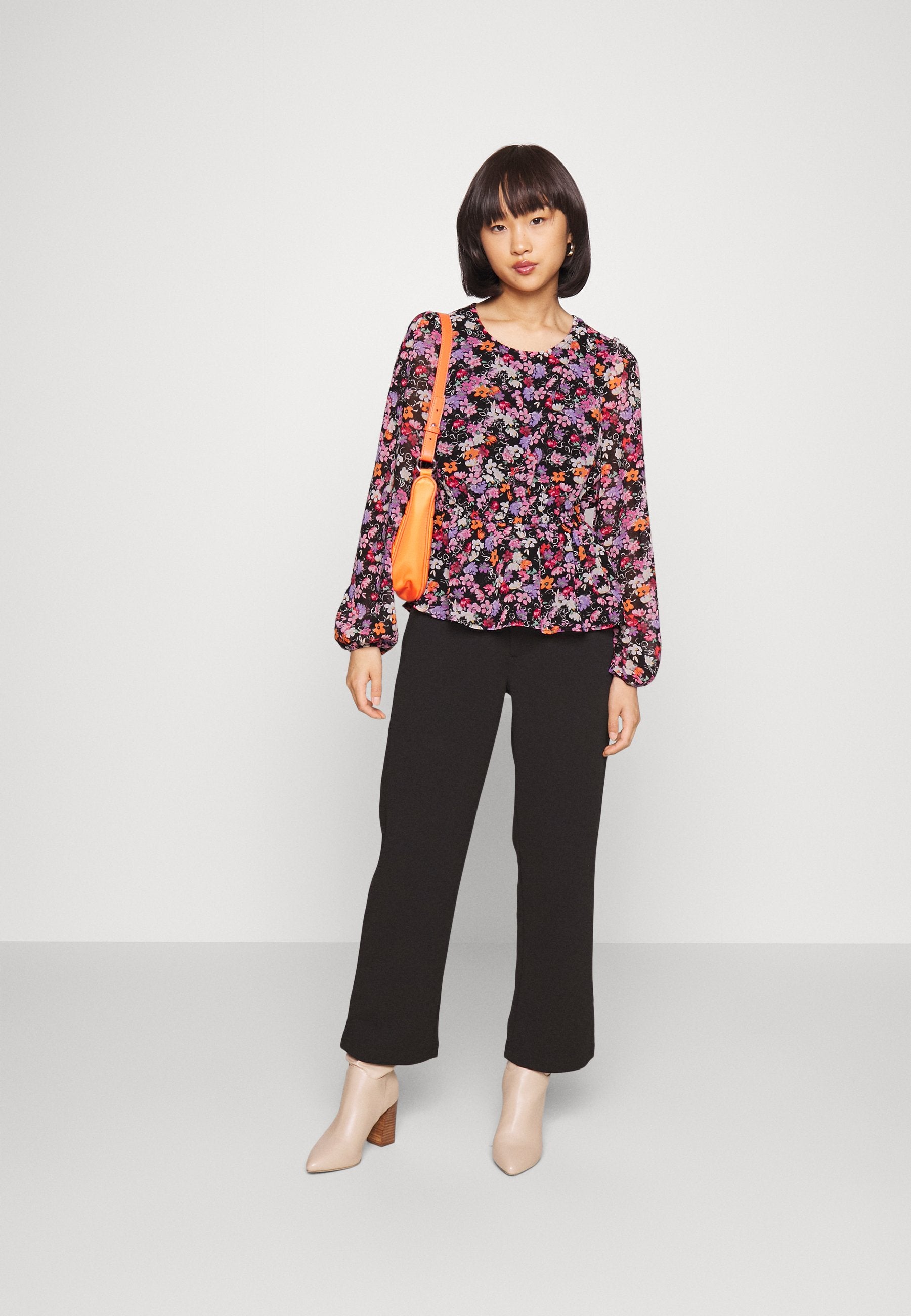 ONLY Petite ONLCITTY METTE PEPLUM