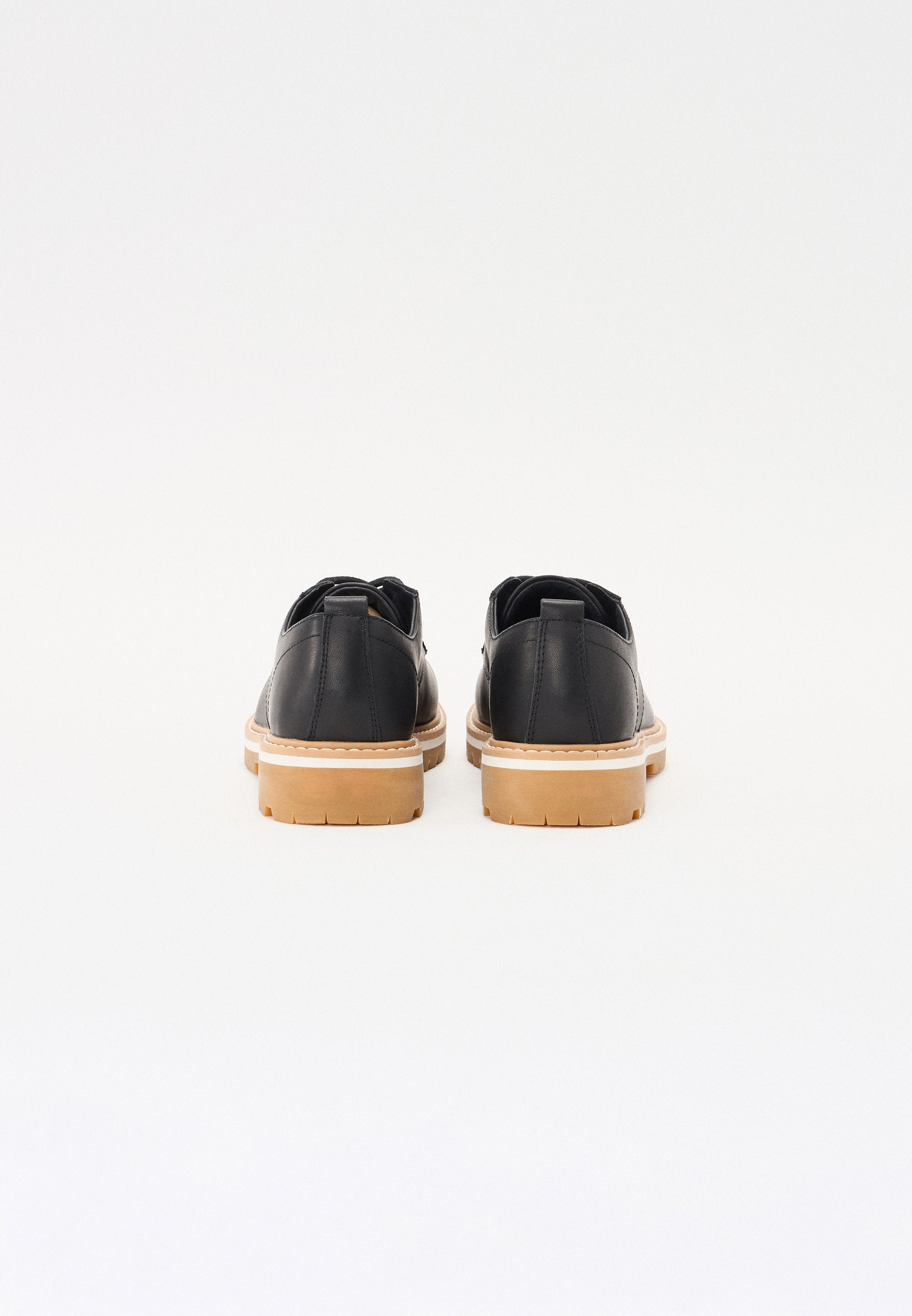 Clae LOGAN UNISEX