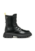 Schwarze Leder-Schnürstiefel mit einer dicken Gummisohle, abgerundeter Spitze und gelbem Zuglasche; mit dekorativer Bienenbeschläge an der Seite.