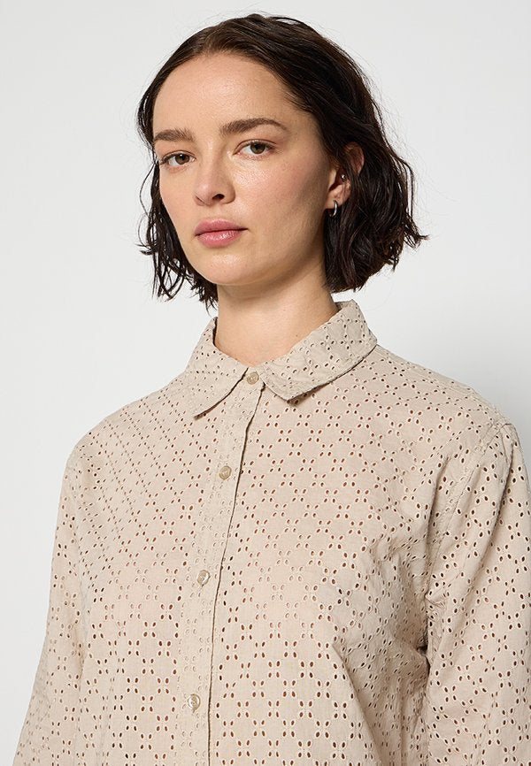 DKNY EYELET