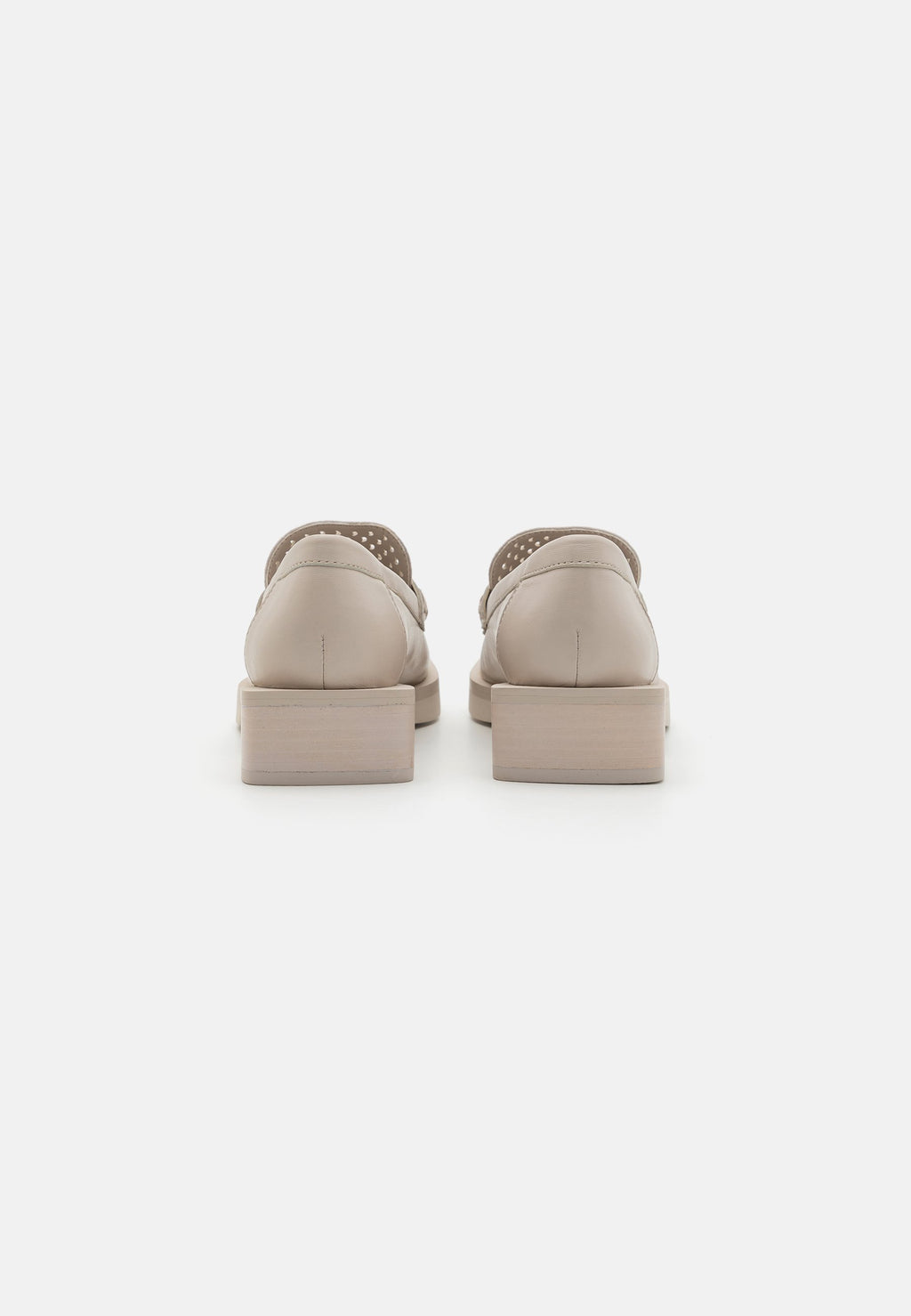 DKNY BLEVINS LOAFER