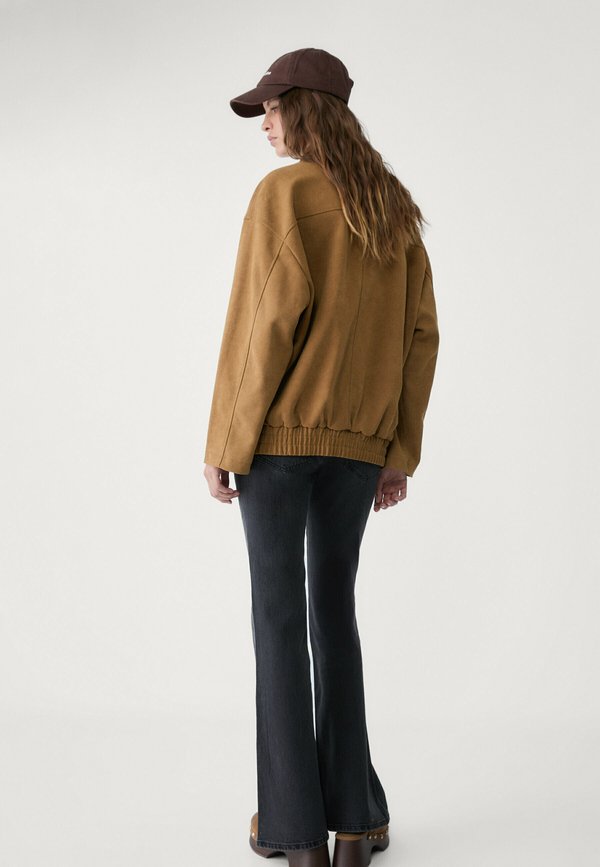 Stradivarius WITH POCKETS