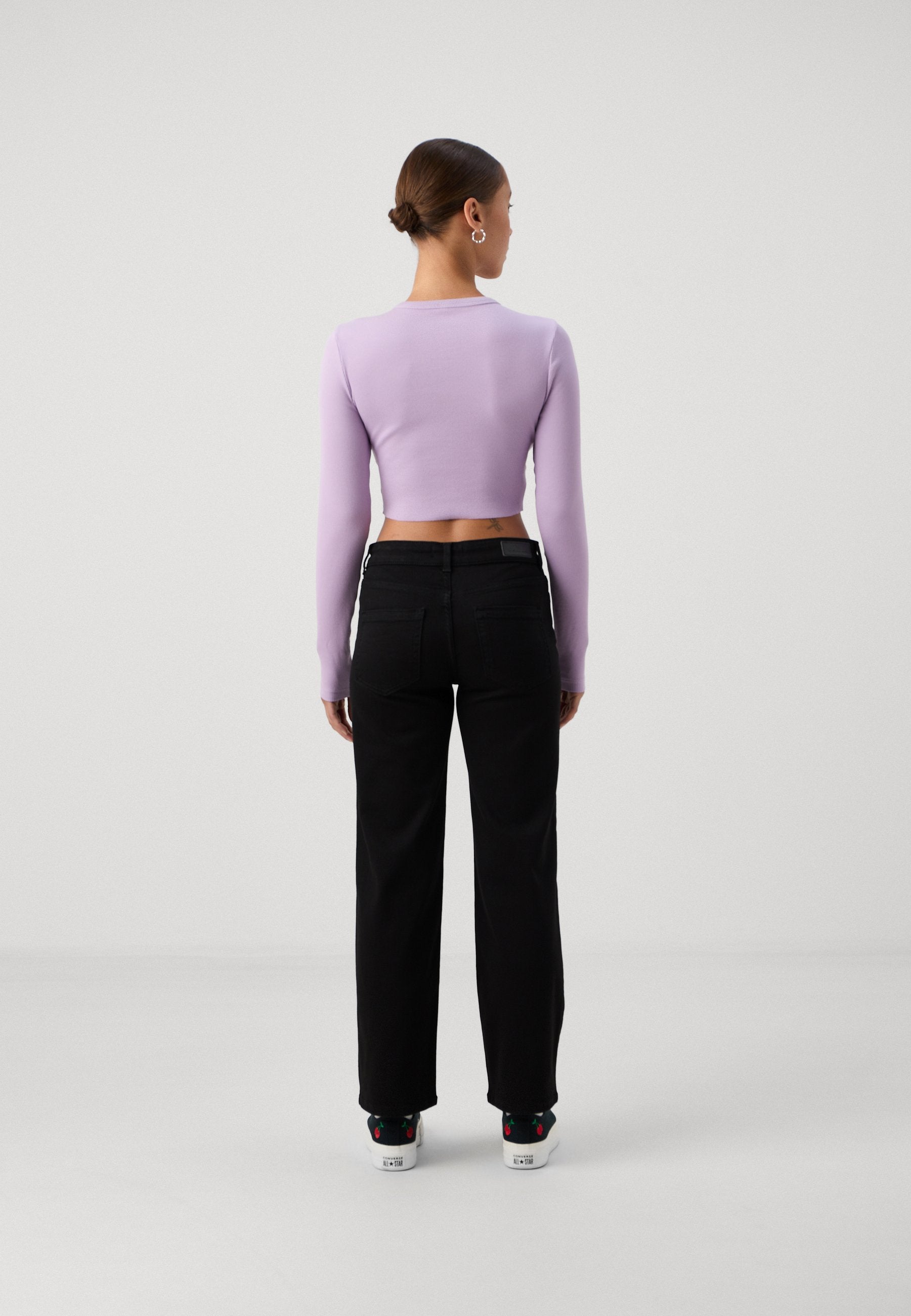 ONLBLUSH MID Media 4