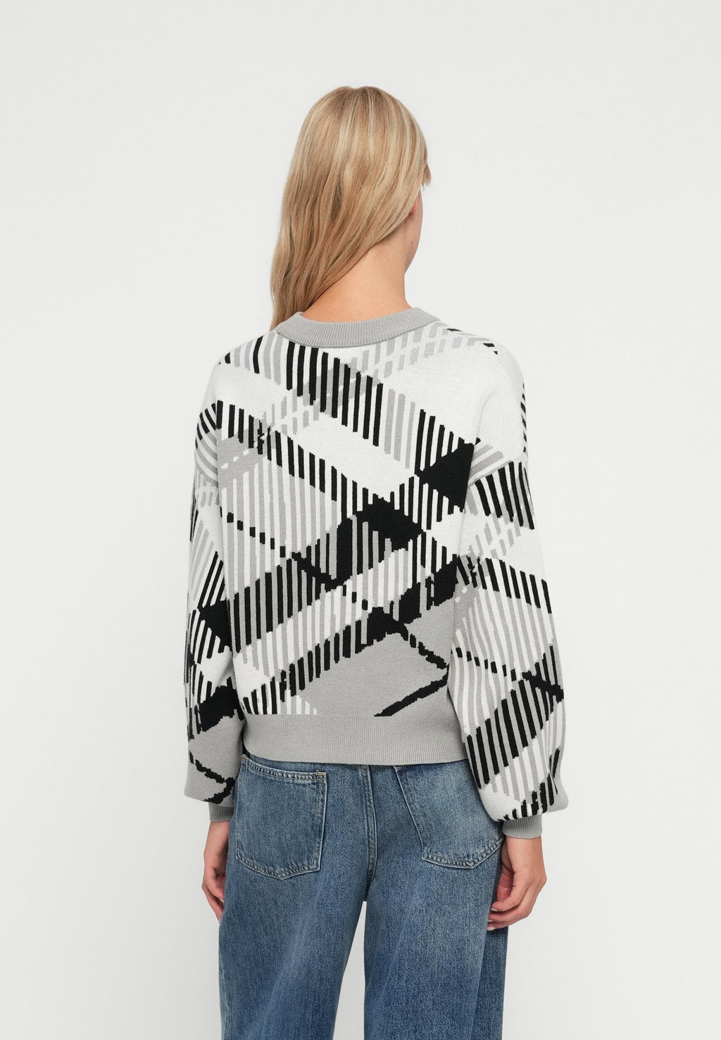 Noisy May NMCHARLOTT L/S O-NECK KNIT FWD NOOS
