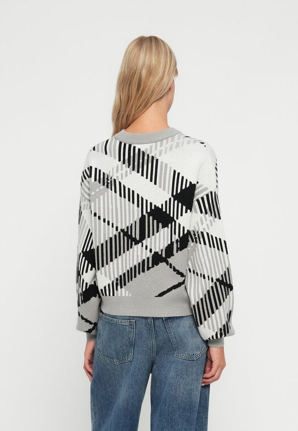 Noisy May NMCHARLOTT L/S O-NECK KNIT FWD NOOS