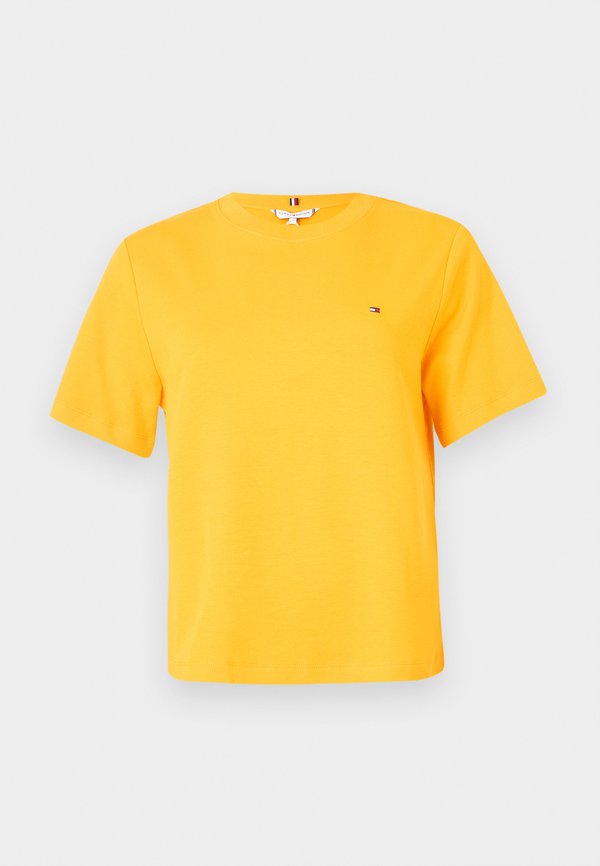 Tommy Hilfiger INTERLOCK BOXY C-NK SS TEE - INTERLOCK ESS - Basic T-shirt - orange flash