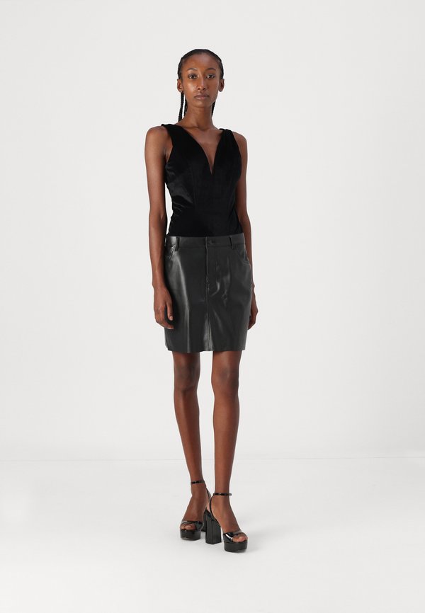 Vero Moda VMTESSA SHORT SKIRT